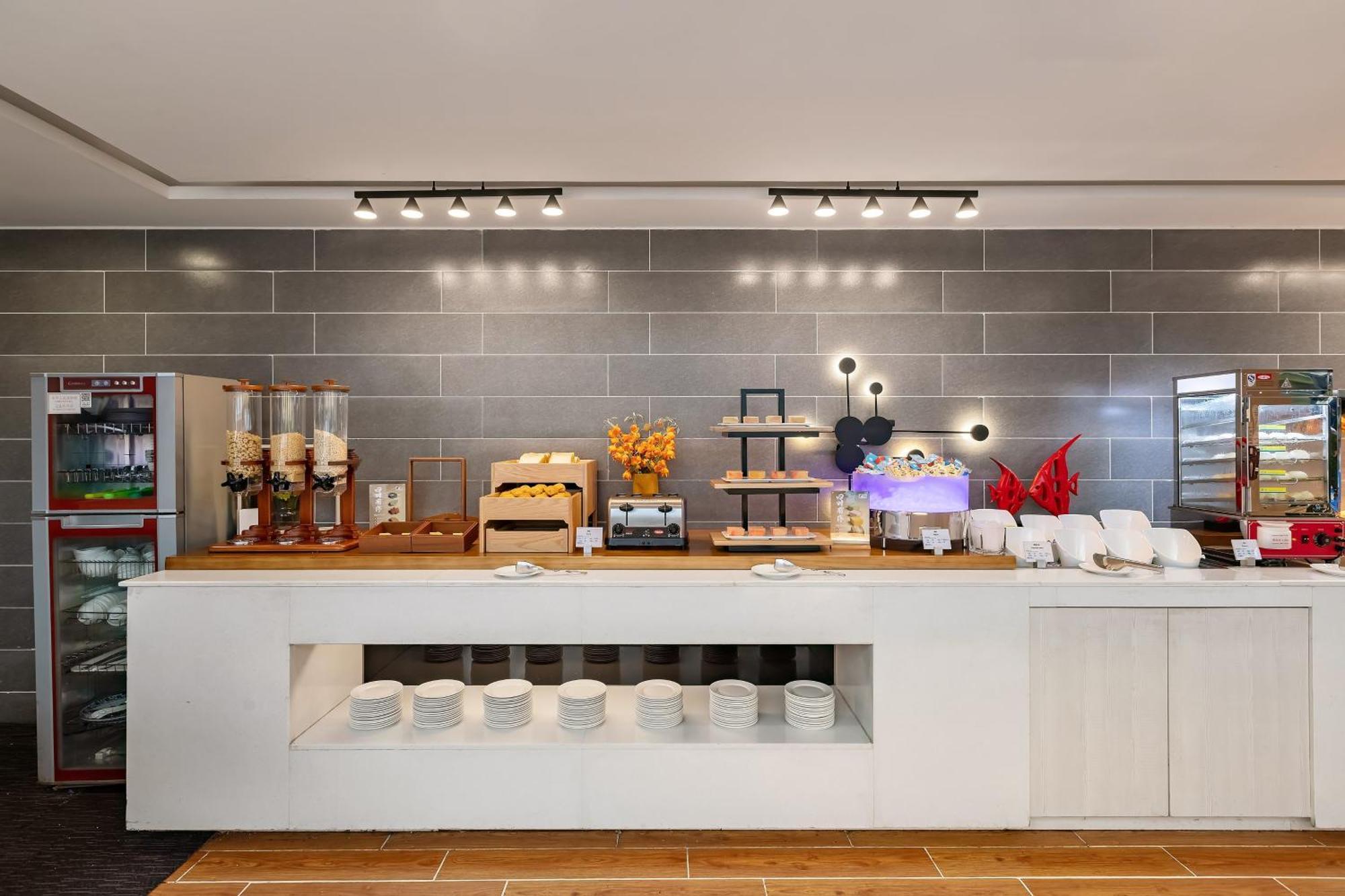 Holiday Inn Express Shenyang North Station By Ihg المظهر الخارجي الصورة